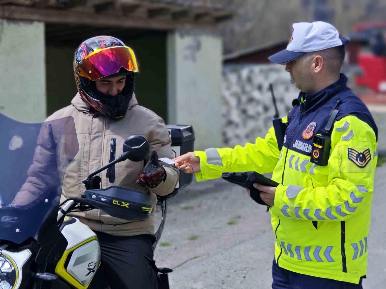 Ordu’da jandarma aranan 31 şüpheliyi yakaladı
