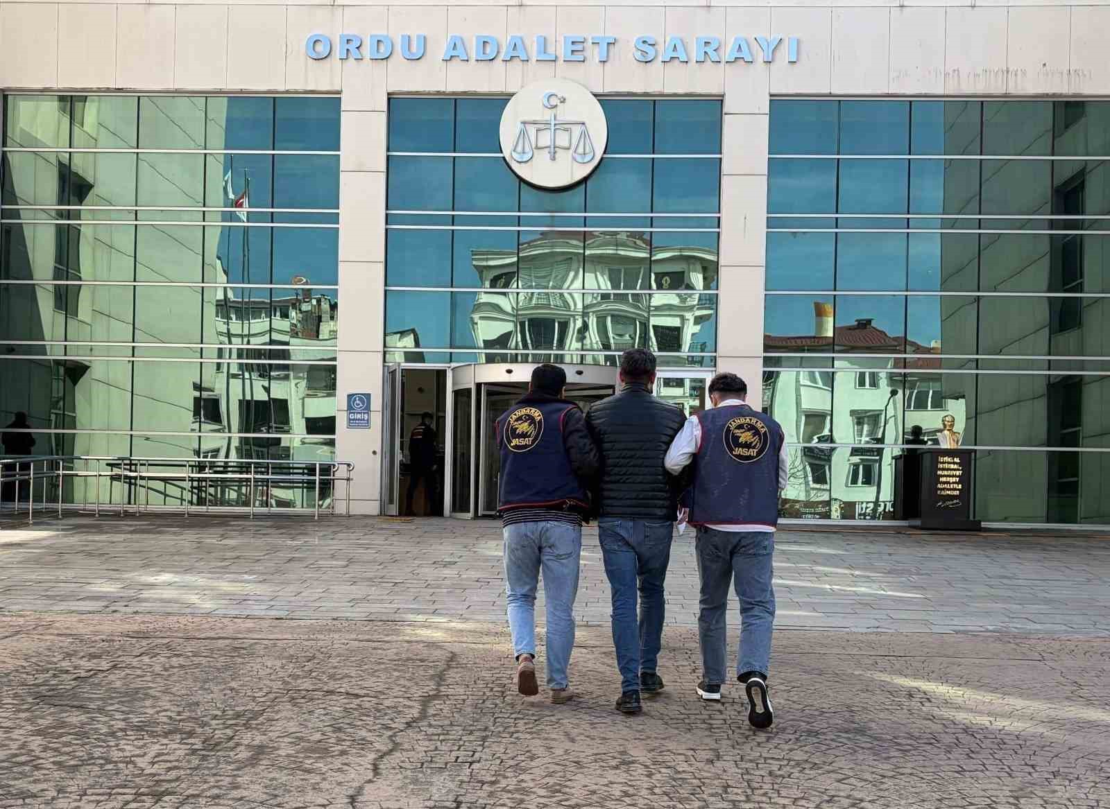 Ordu’da jandarma aranan 62 şüpheliyi yakaladı
