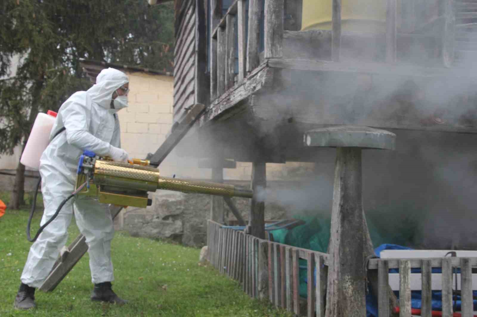 Ordu’da kahverengi kokarca ile kışlak mücadelesi: 330 bin noktadan 190 bini ilaçlandı
Ordu’da kahverengi kokarca ile kışlak mücadelesi: 330 bin noktadan 190 bini ilaçlandı
