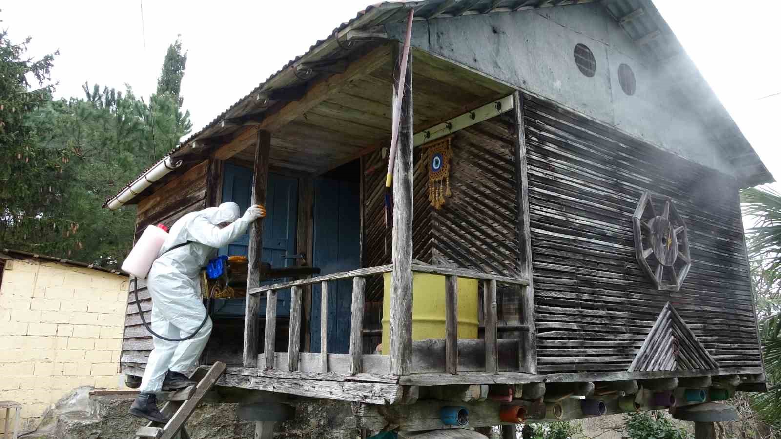 Ordu’da kahverengi kokarca ile kışlak mücadelesi: 330 bin noktadan 190 bini ilaçlandı
Ordu’da kahverengi kokarca ile kışlak mücadelesi: 330 bin noktadan 190 bini ilaçlandı