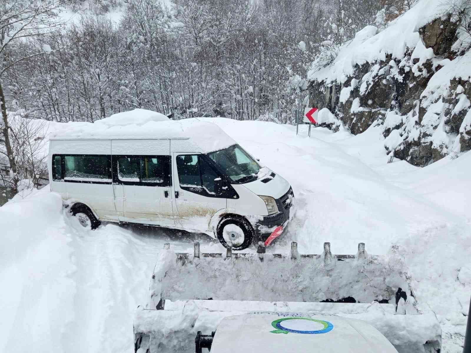 Ordu’da karla mücadele sürüyor
