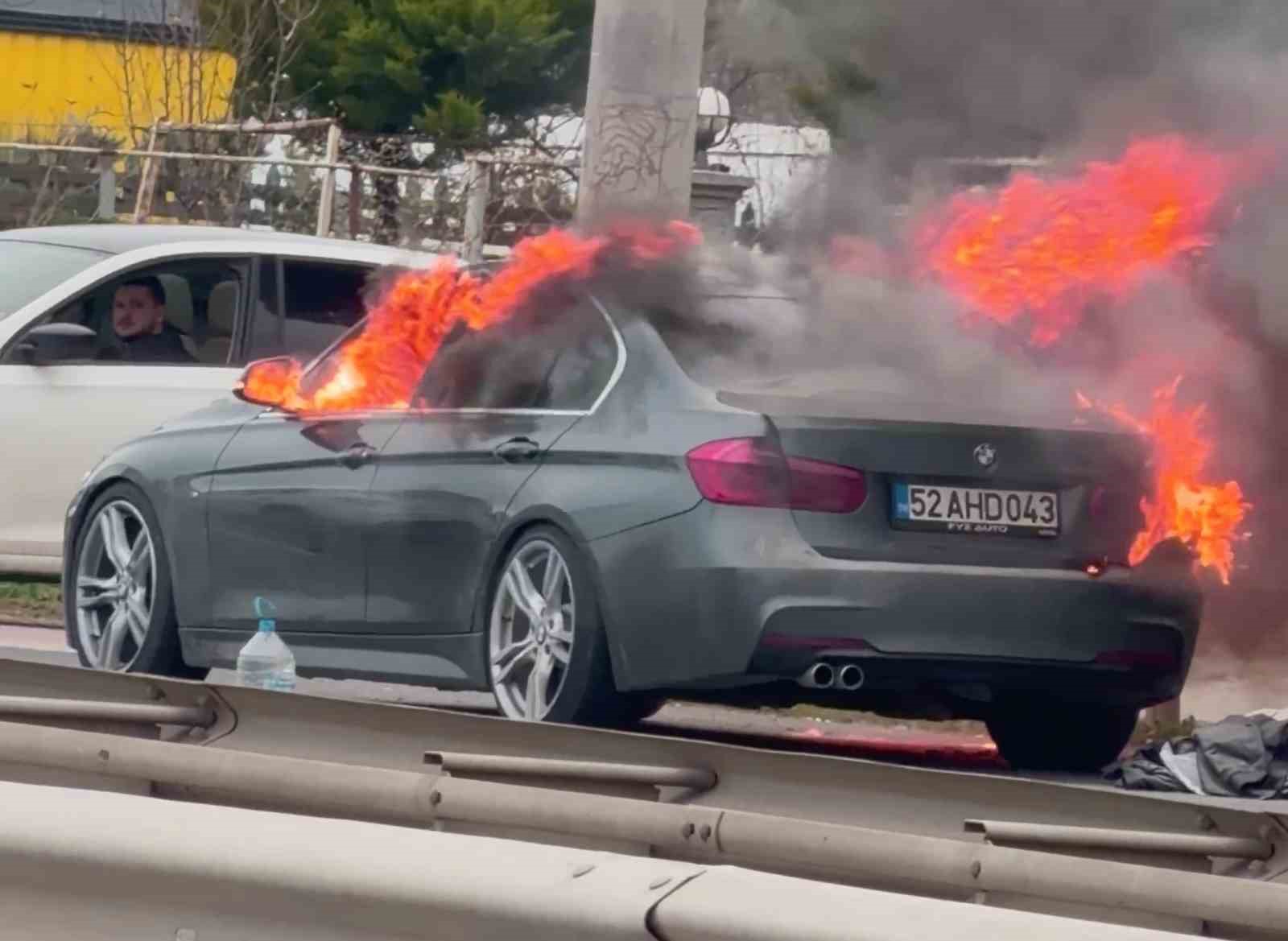 Ordu’da lüks otomobil alevlere teslim oldu
