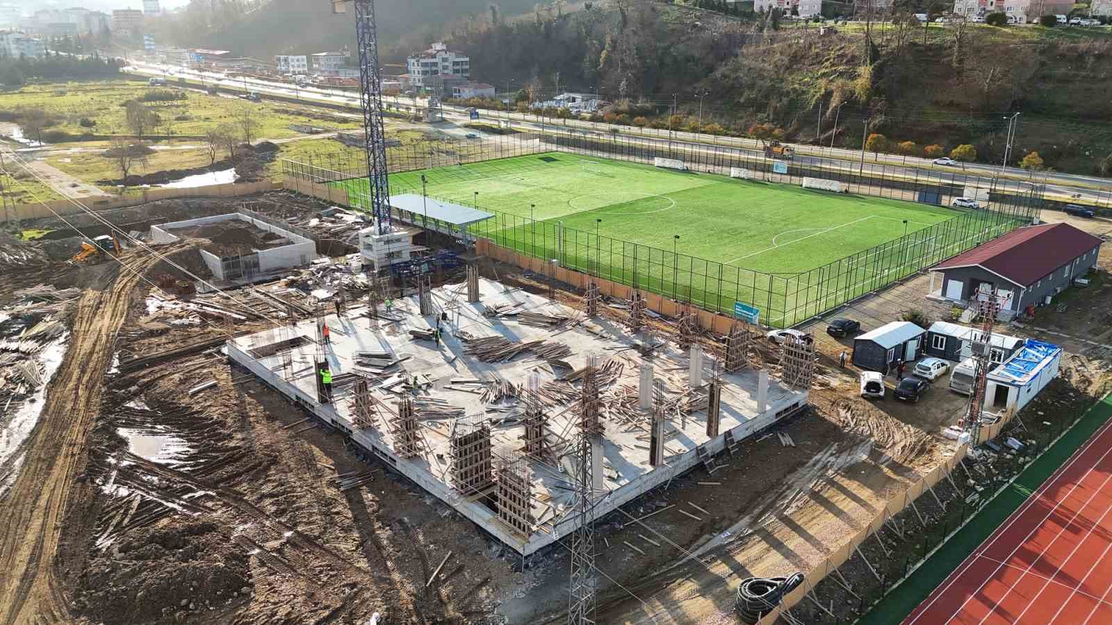 Ordu’da modern spor kompleksi inşaatı yükseliyor
Ordu’da modern spor kompleksi inşaatı yükseliyor