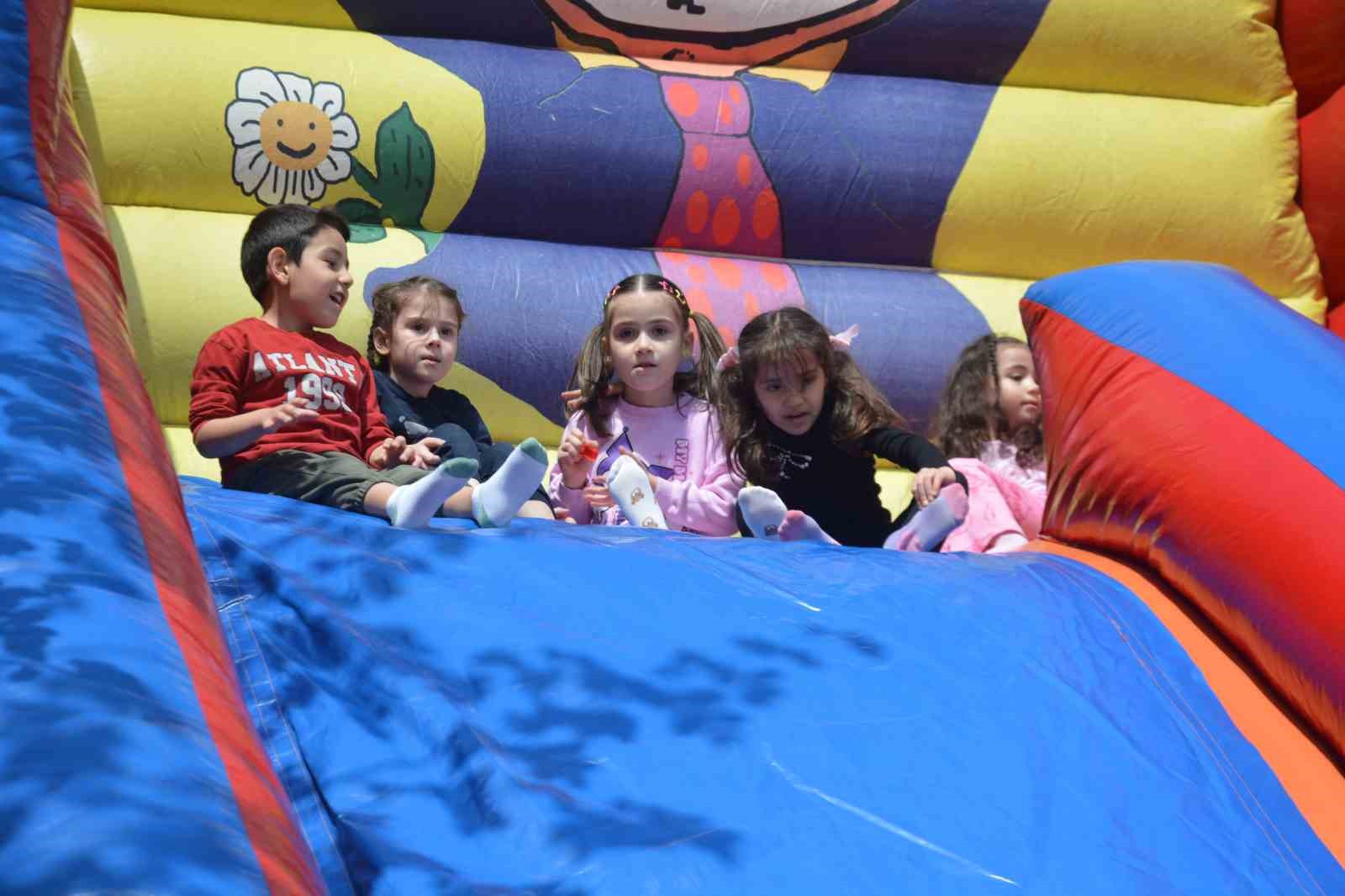 Ordu’da okul bahçesi oyun parkına dönüştü
