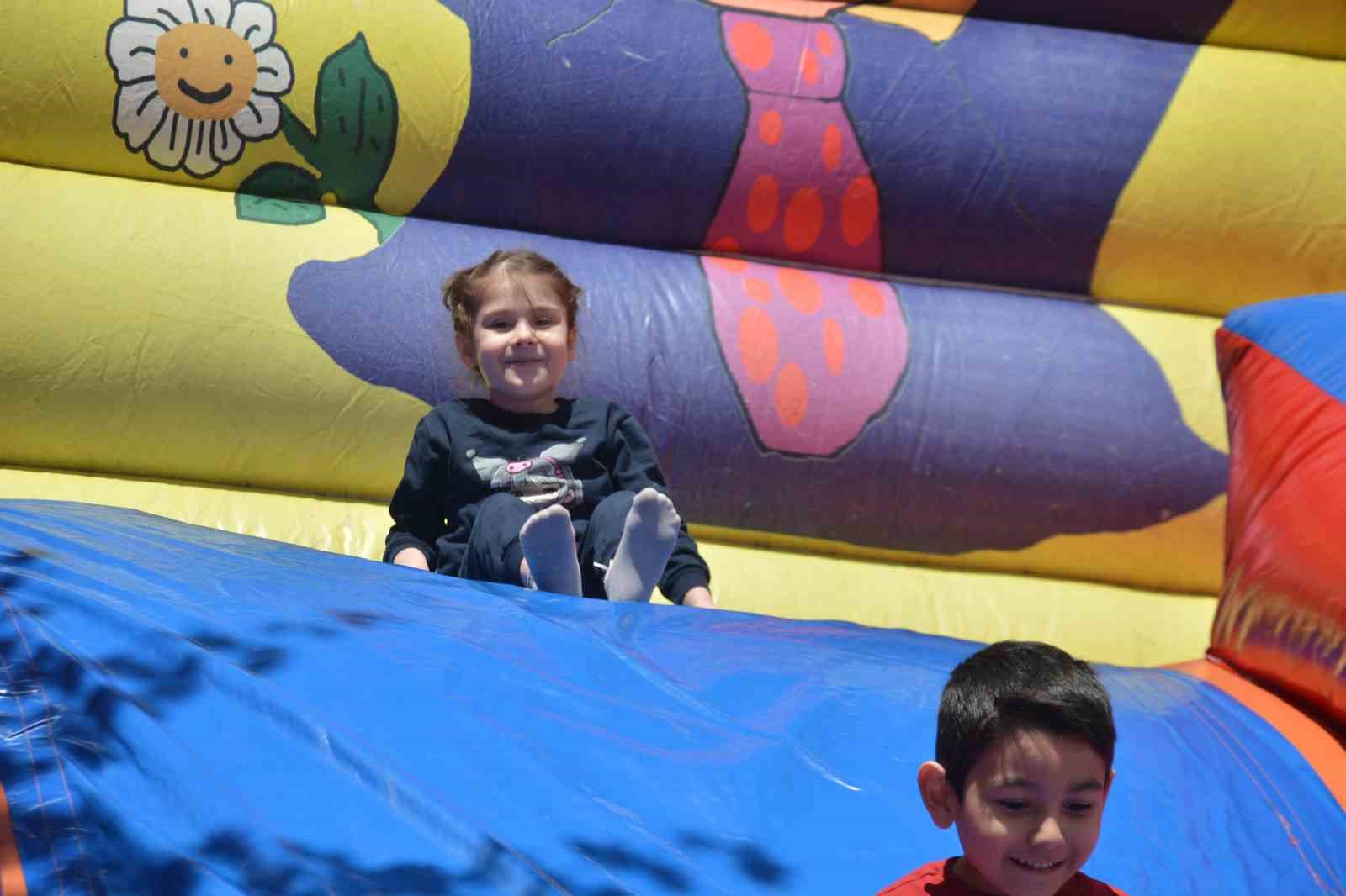 Ordu’da okul bahçesi oyun parkına dönüştü
