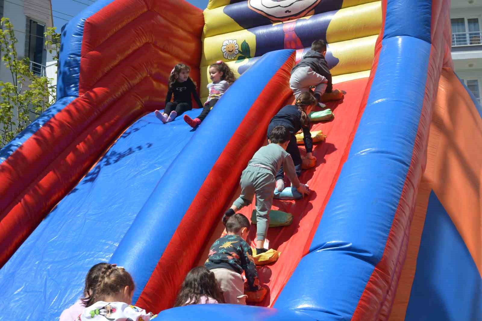 Ordu’da okul bahçesi oyun parkına dönüştü
