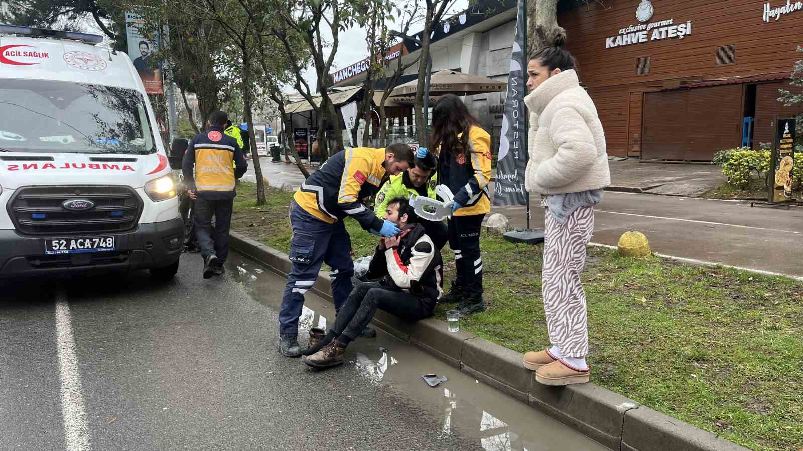 Ordu’da otomobil ile çarpışan motosikletli yaralandı: Kaza anı araç kamerasına yansıdı
