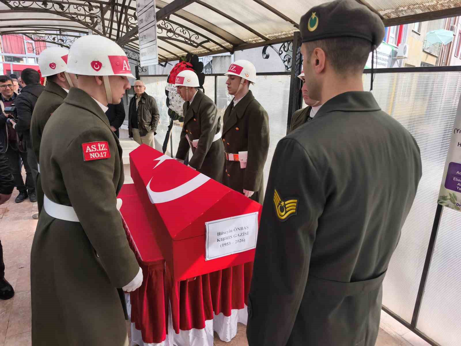 Ordulu Kıbrıs gazisi, son yolculuğuna uğurlandı
