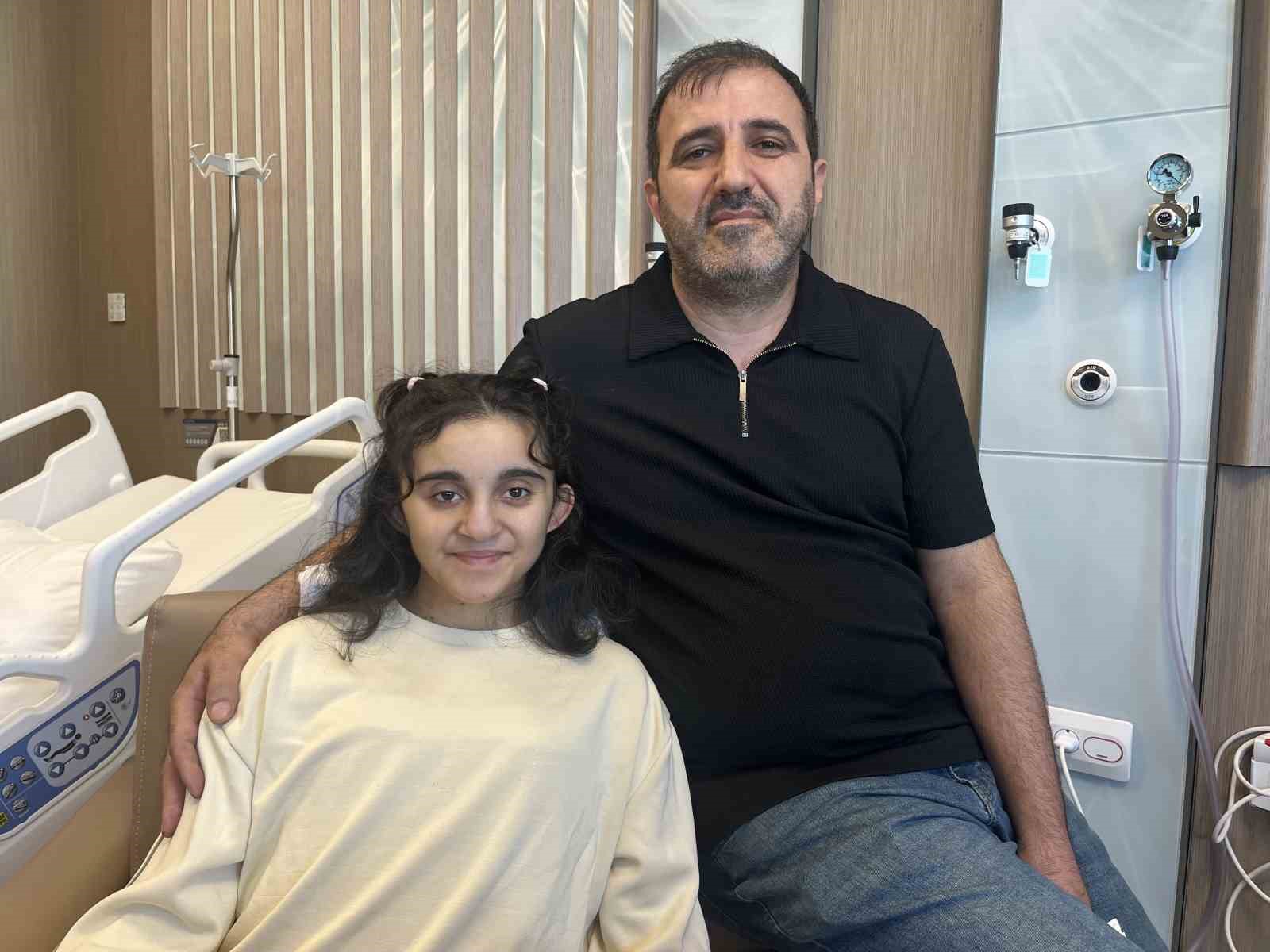 Organ bekleyen İzmirli genç kız için nefes kesen nakil
