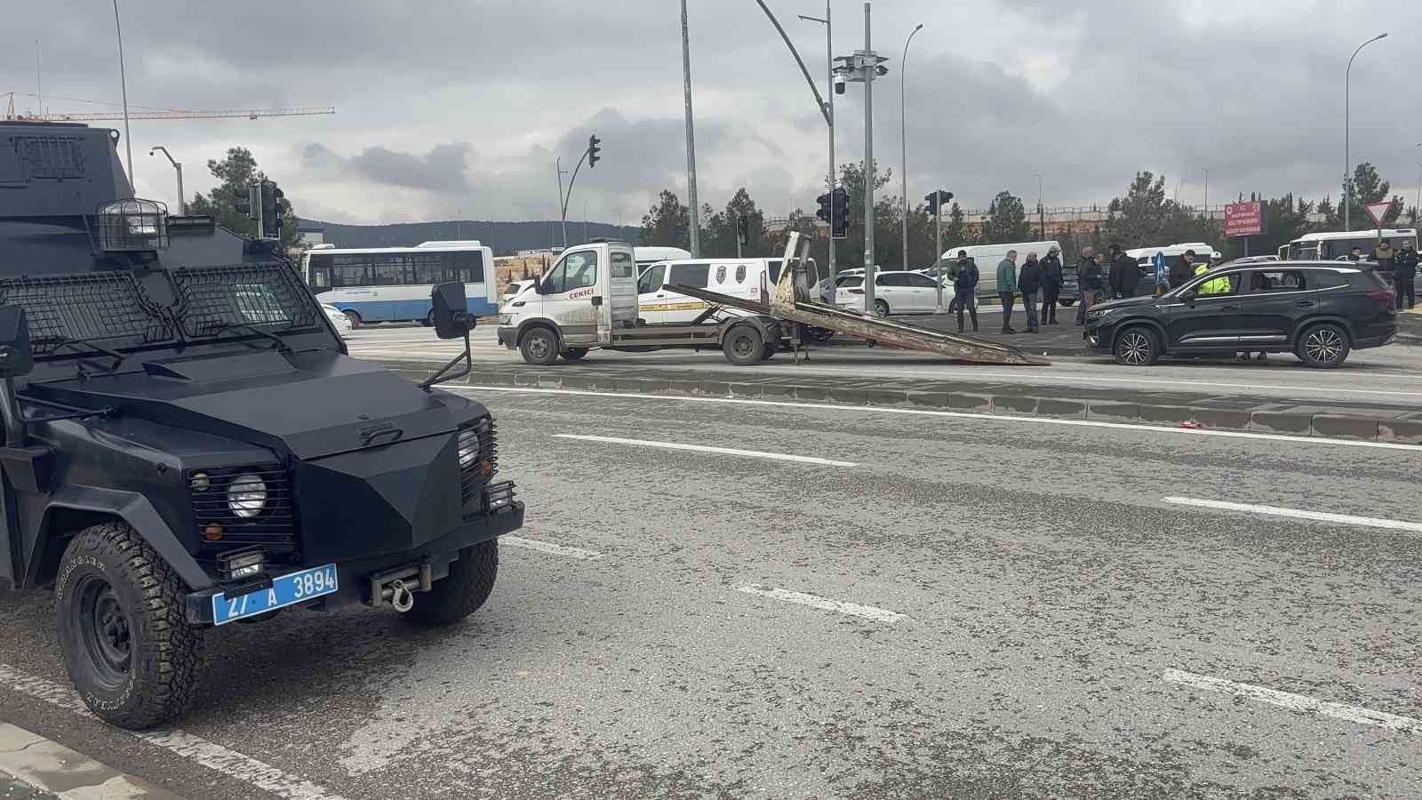 Örgüt üyeliğinden aranan şahıs, polis kovalaması sonucu yakalandı
