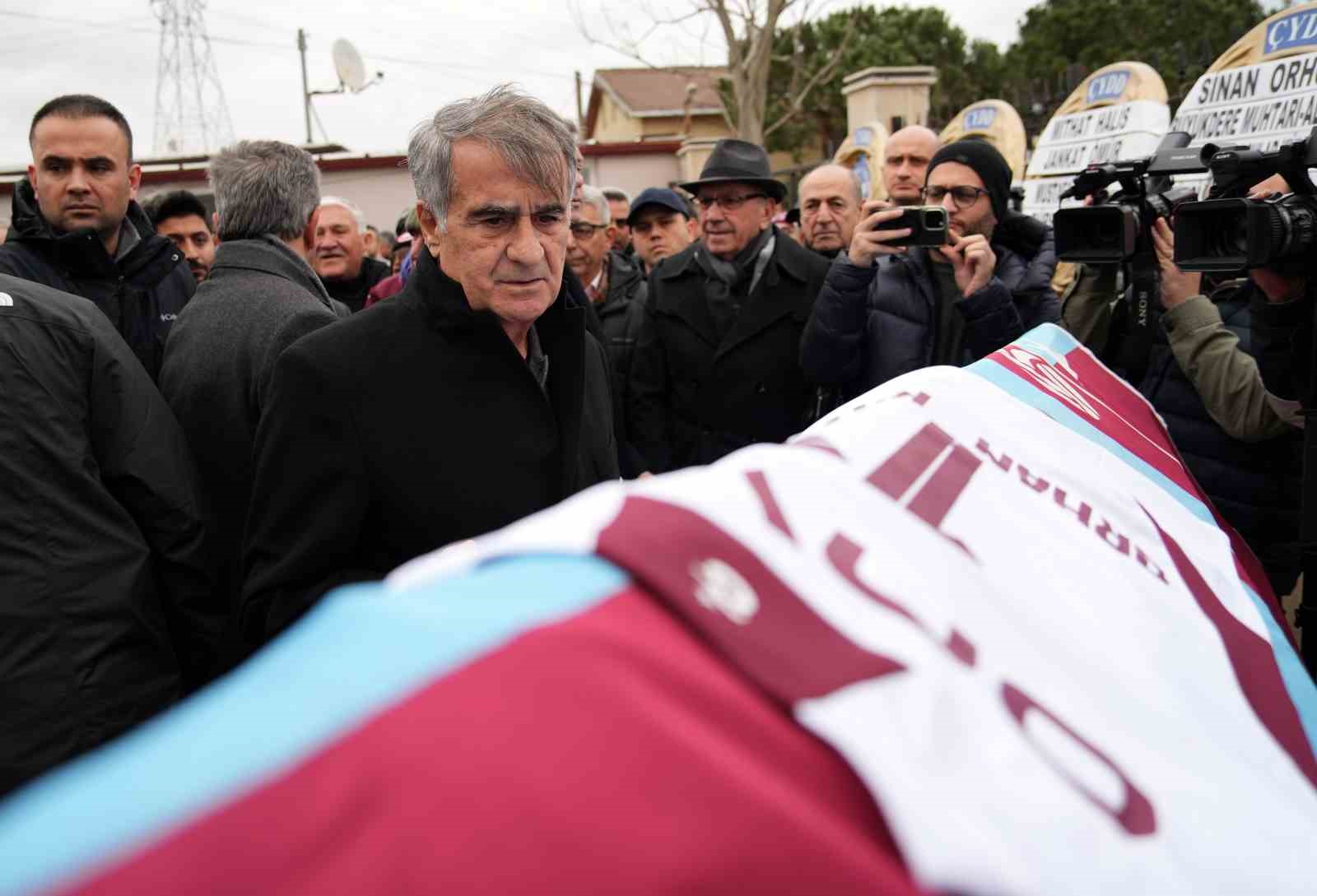 Orhan Kaynak son yolculuğuna uğurlandı
