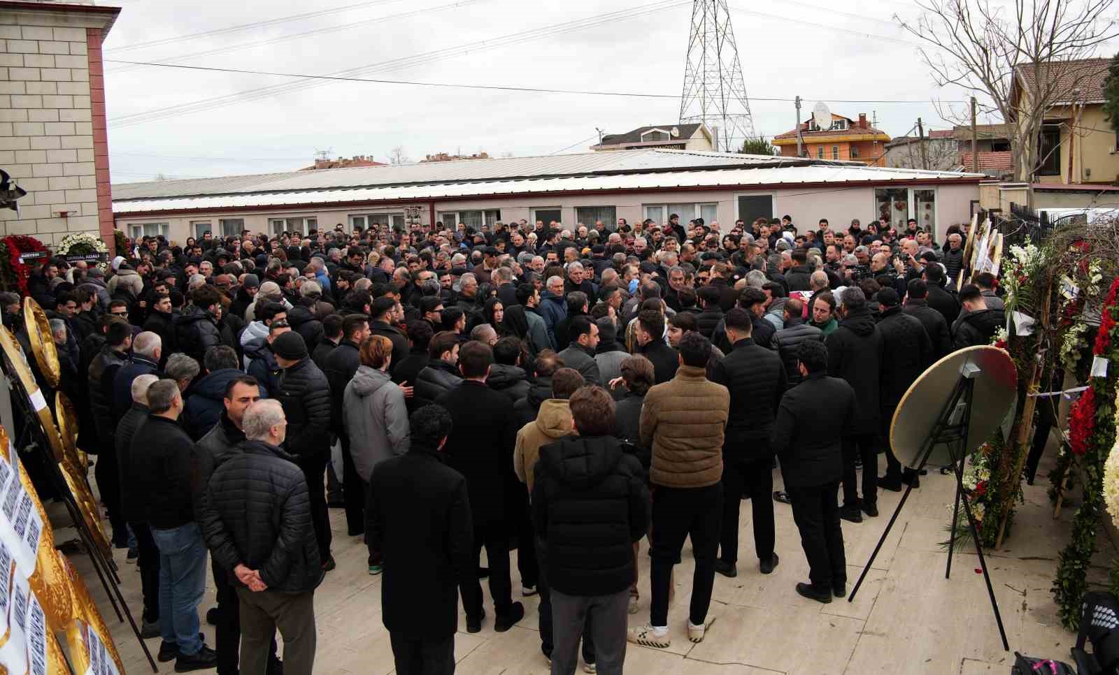 Orhan Kaynak son yolculuğuna uğurlandı
