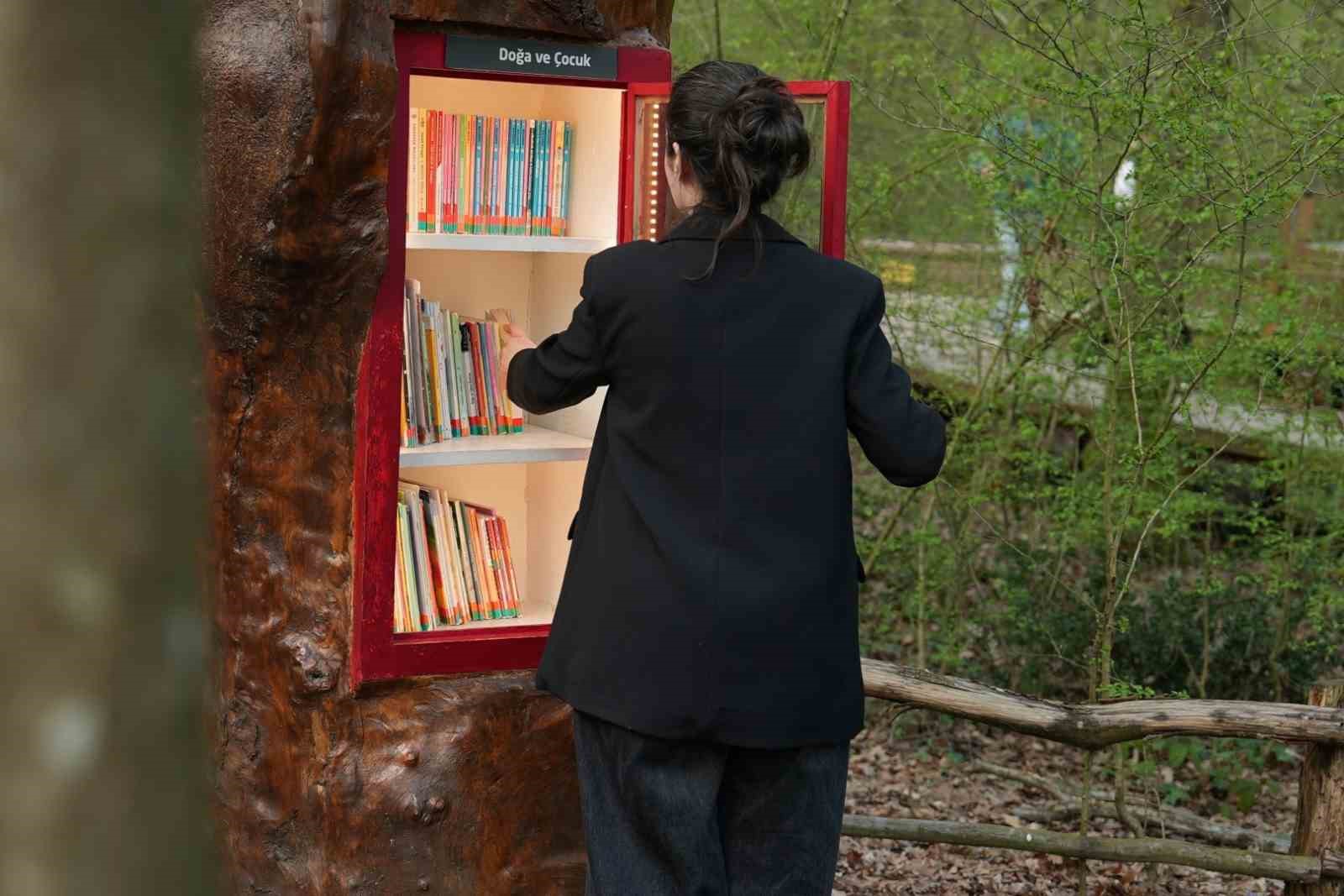 Orman Kütüphanesi’nde kuş sesleri eşliğinde okuma keyfi
