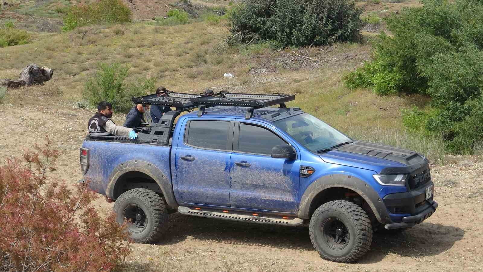 Ormanlık alanda bir kişinin cansız bedeni bulundu
