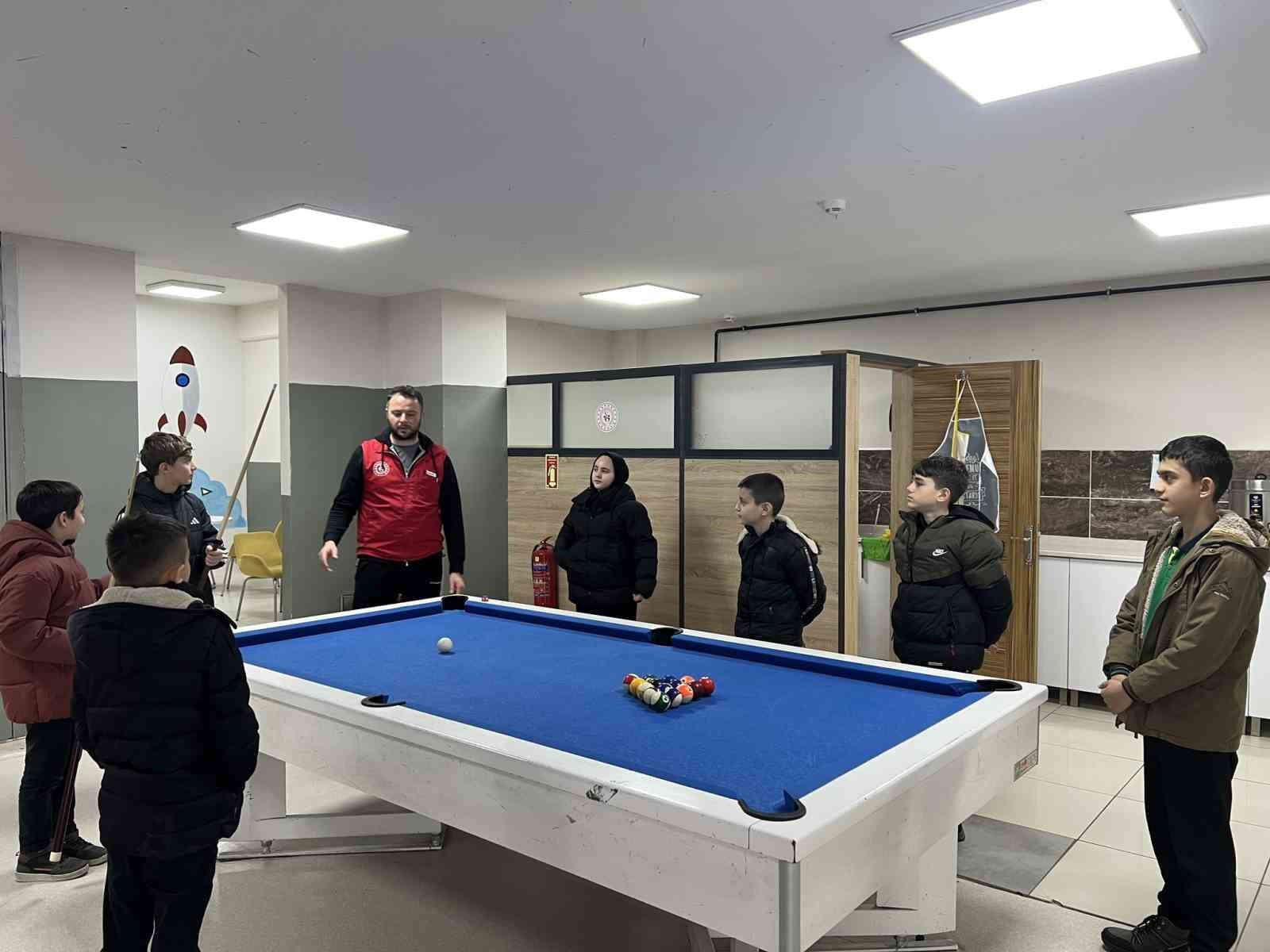 Ortaokul öğrencileri gönüllerince eğlendi
