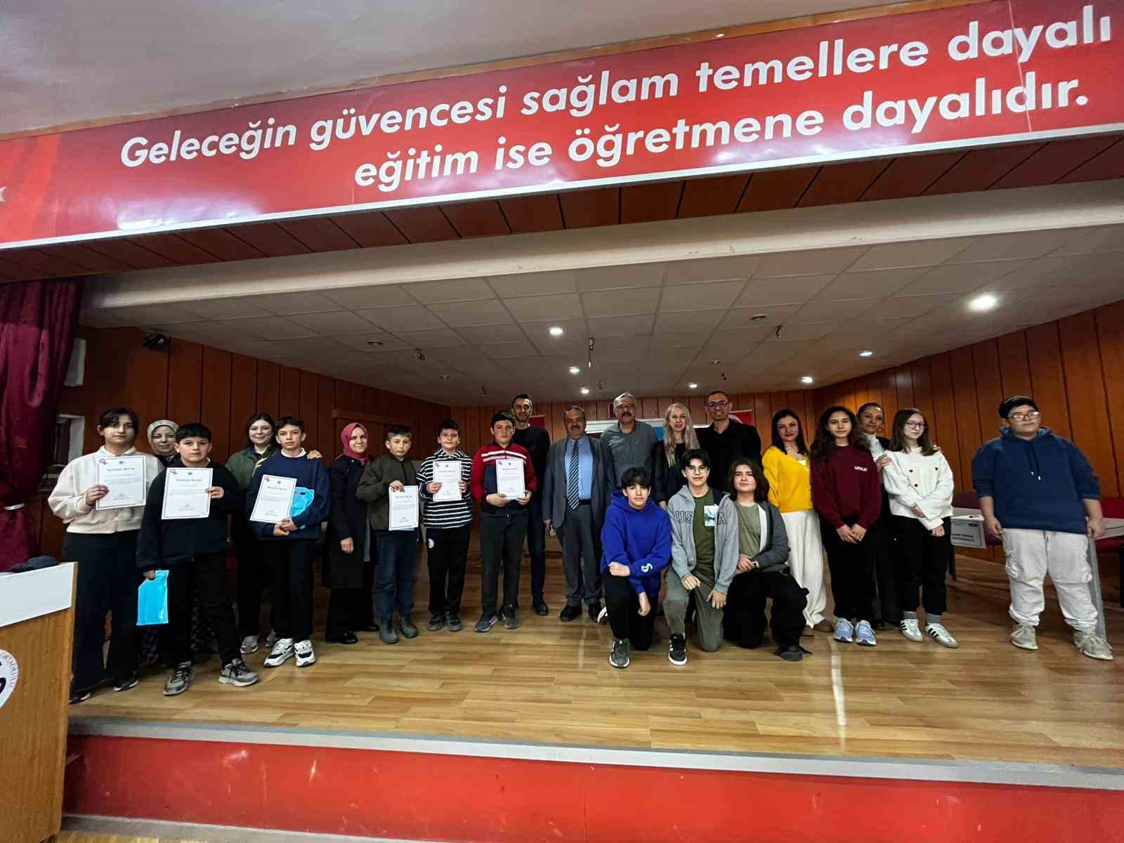 Ortaokullar arası millî kültür bilgi yarışması
