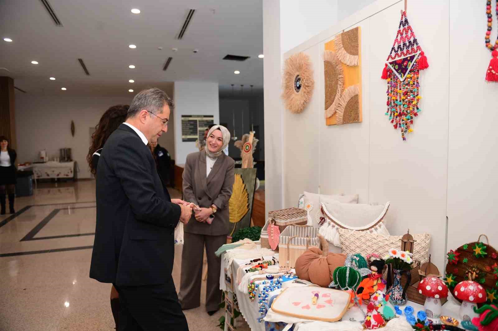 Osmangazi Belediyesi Alzheimer Gündüz Bakım Evi 3. yılını kutladı
Osmangazi Belediyesi Alzheimer Gündüz Bakım Evi 3. yılını kutladı