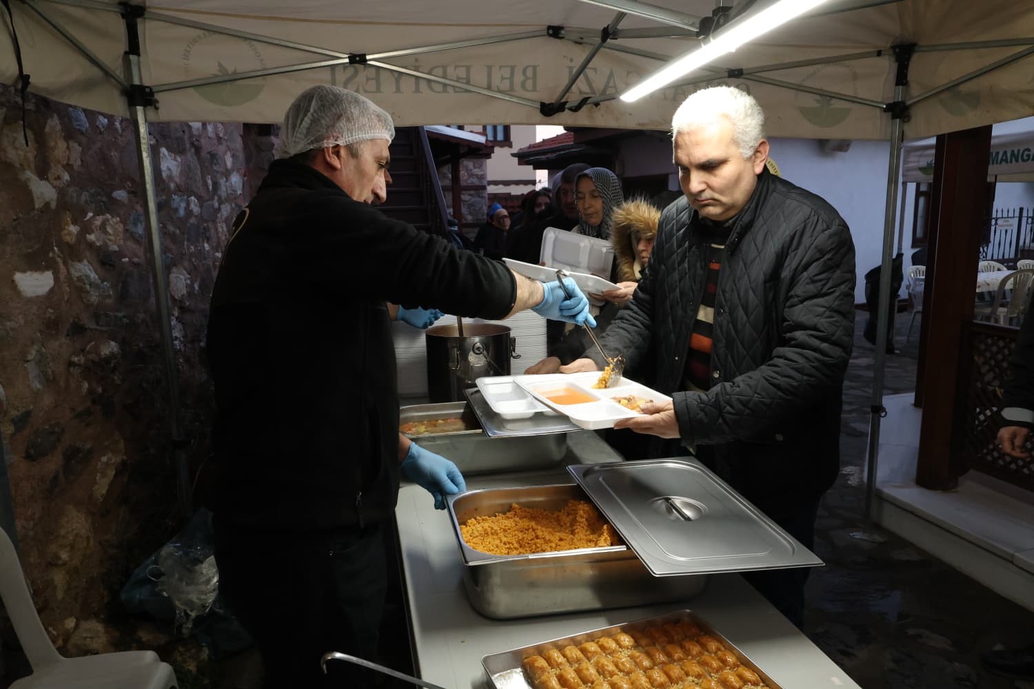 Osmangazi Belediyesi’nden kardeşlik sofrası
