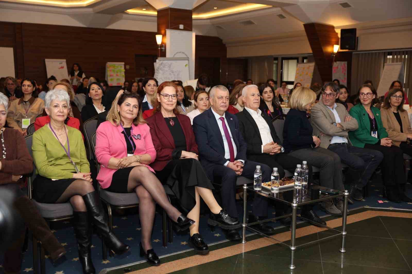 Osmangazi Belediyesi’nden Türkiye’ye örnek Kadın Çalıştayı
Osmangazi Belediyesi’nden Türkiye’ye örnek Kadın Çalıştayı