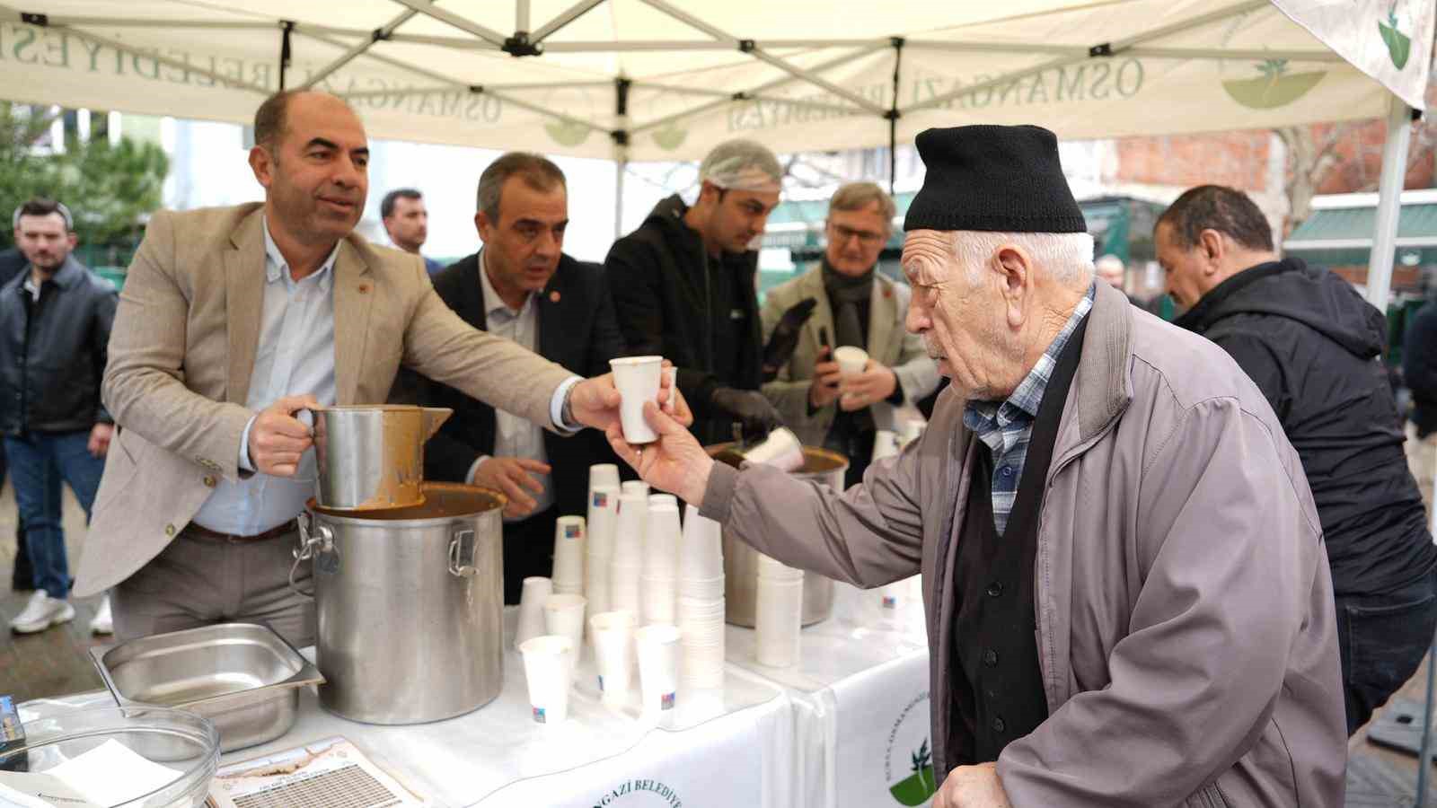 Osmangazi’de Başkan Mehmet Akif Mahallesi sakinlerini dinledi
