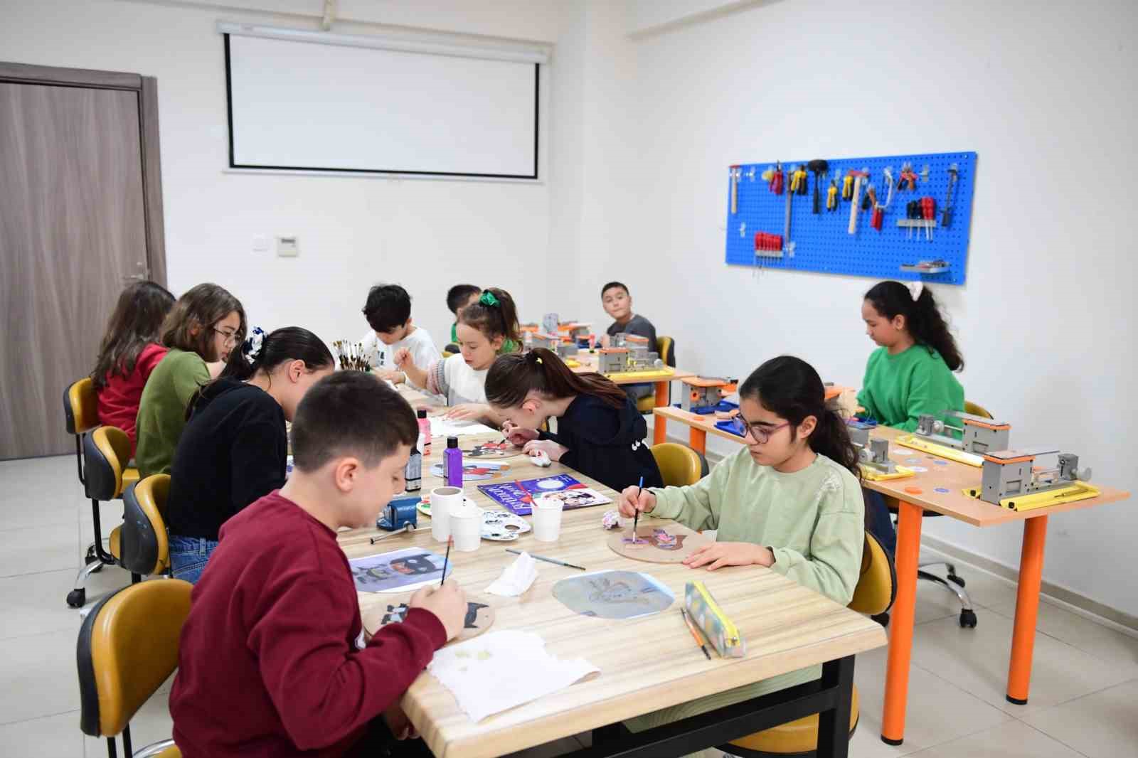 Osmangazi’de çocuklar kitaplardan ilham alarak üretiyor
