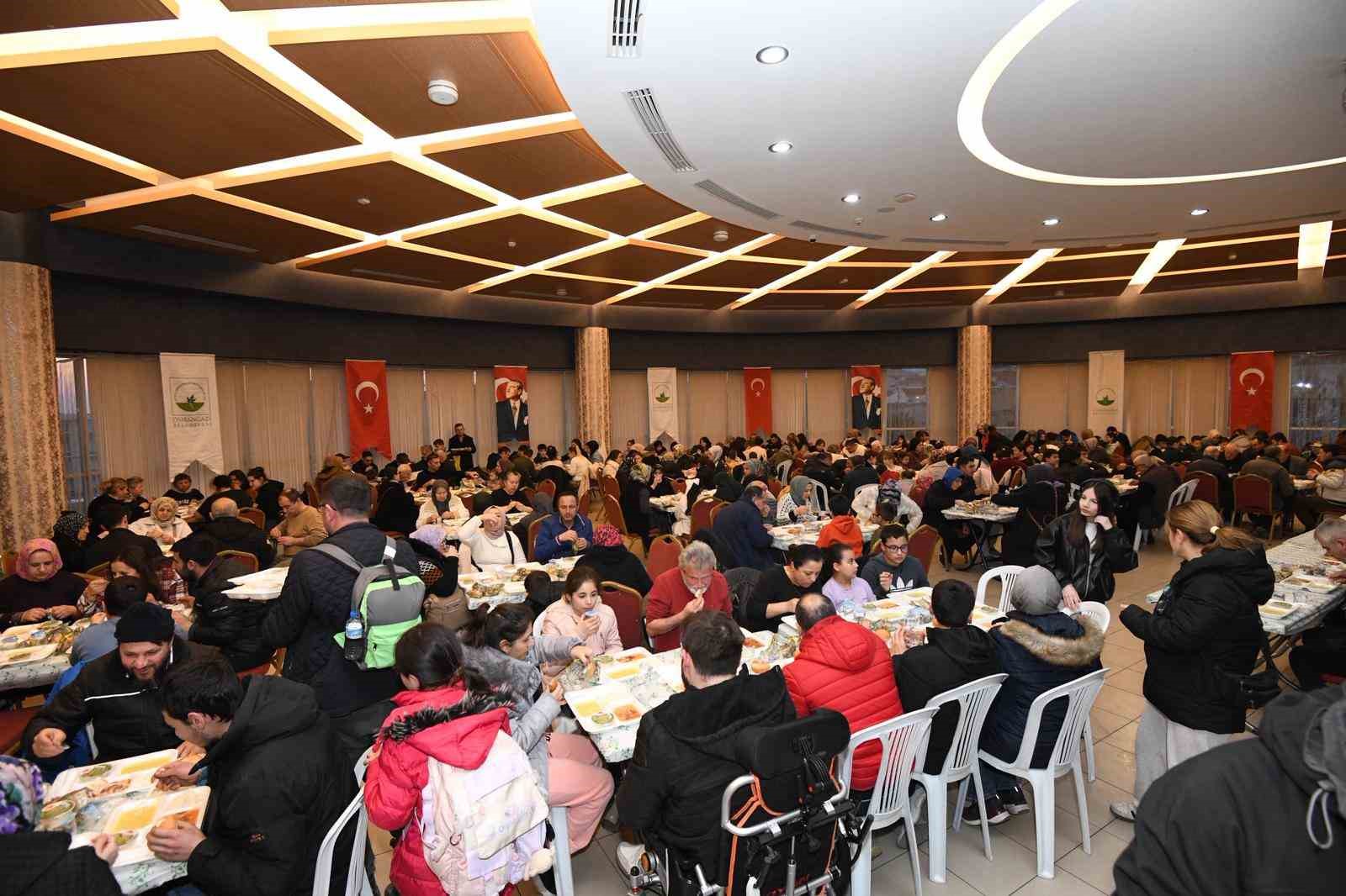 Osmangazi’de dayanışmanın adresi Demirtaş oldu
