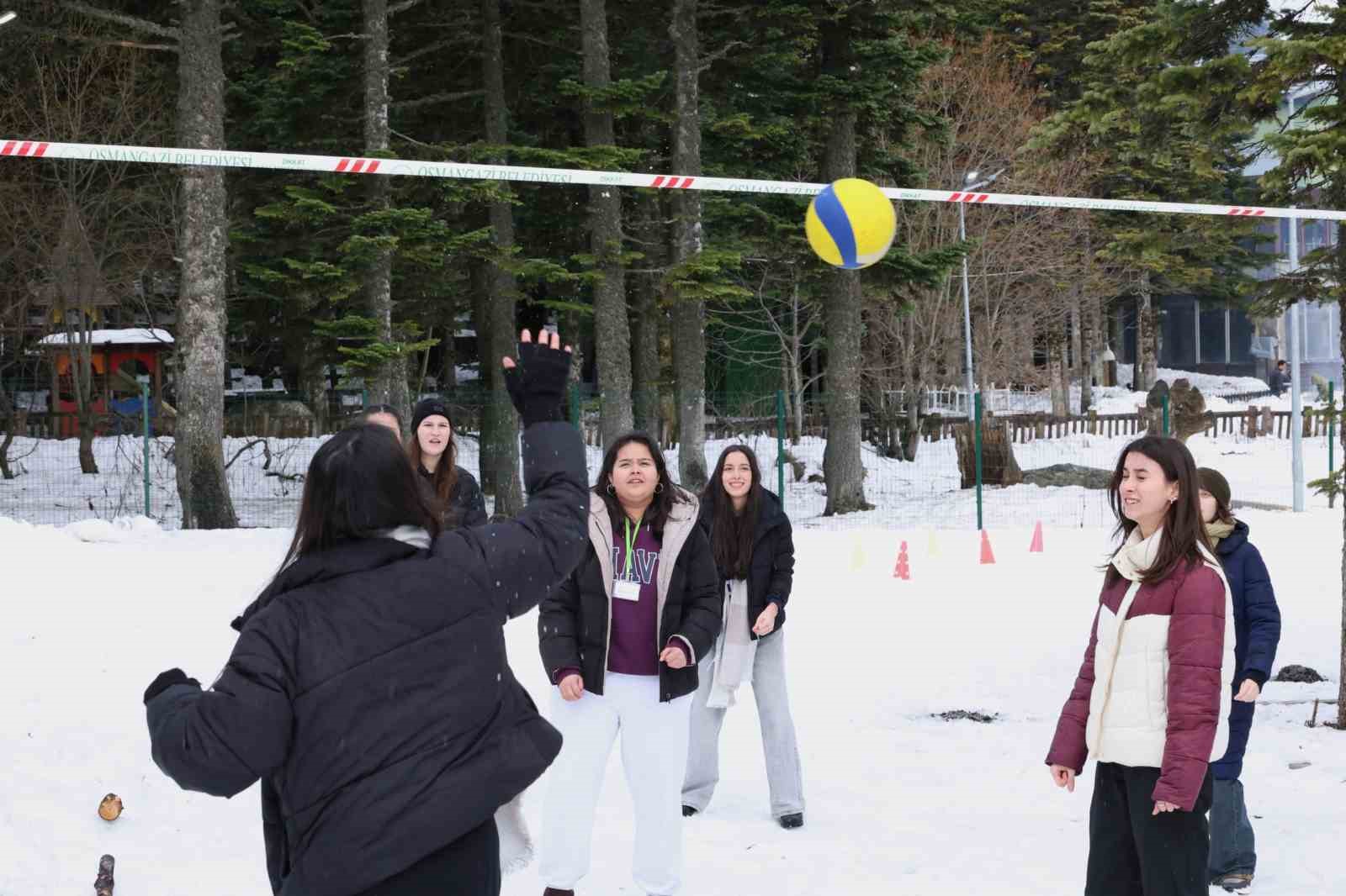Osmangazi’de dersane öğrencileri Uludağ kampıyla ödüllendirildi
