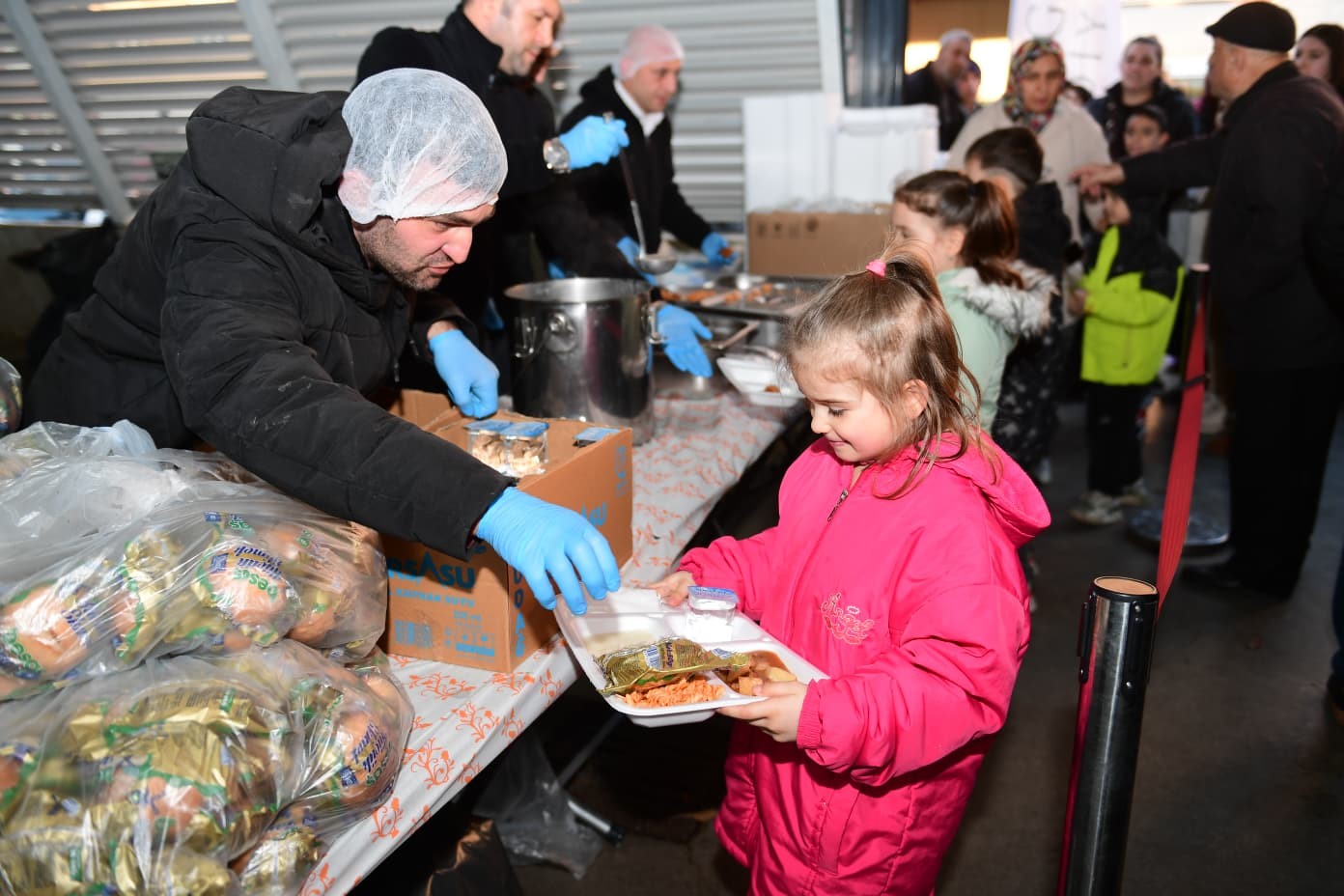 Osmangazi’de gönülleri buluşturan iftar programı
Osmangazi’de gönülleri buluşturan iftar programı