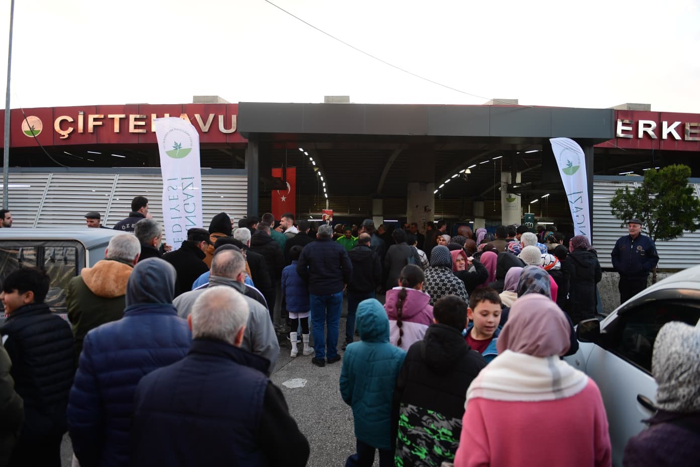 Osmangazi’de gönülleri buluşturan iftar programı
Osmangazi’de gönülleri buluşturan iftar programı
