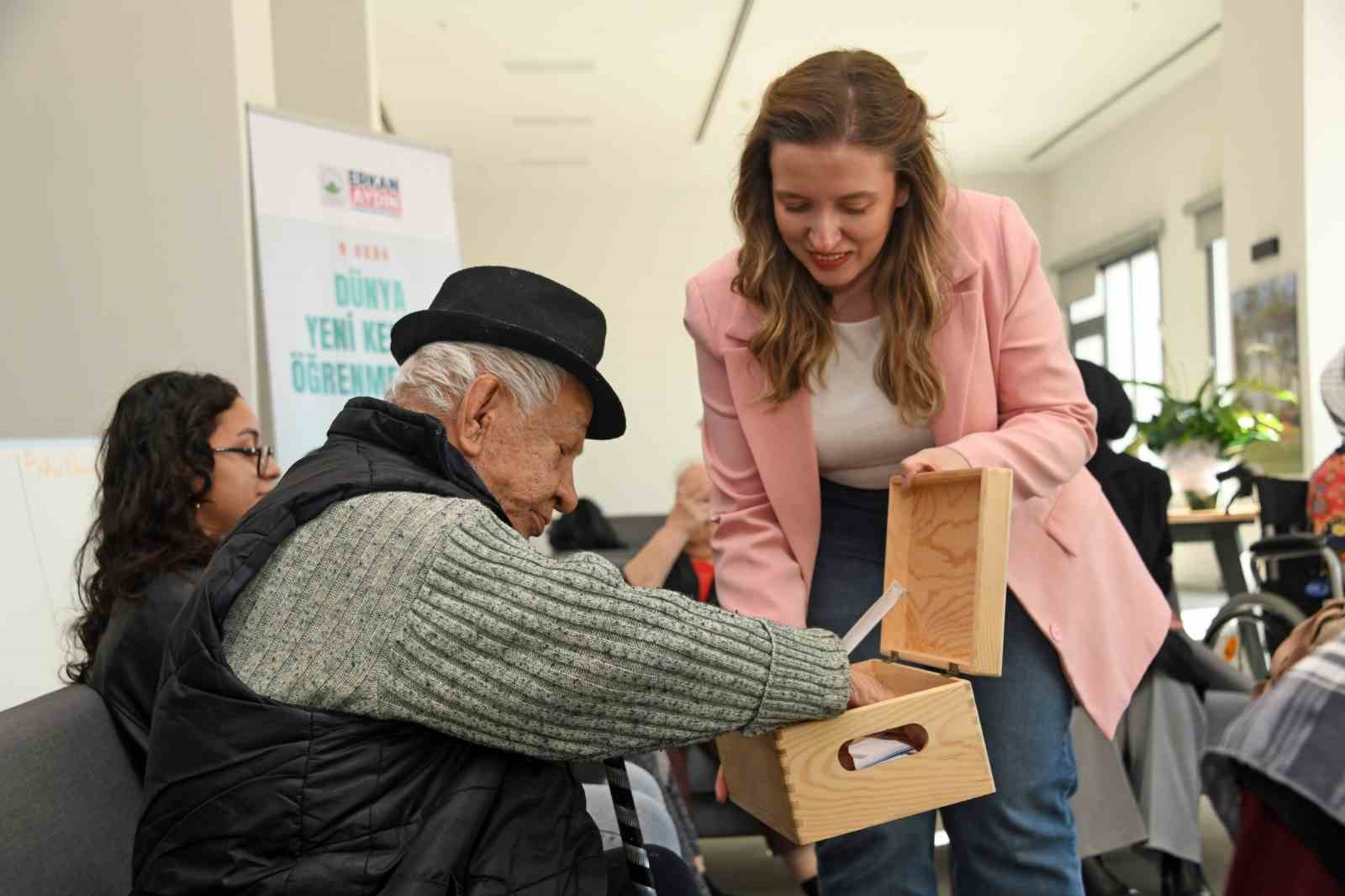 Osmangazi’de kelimeler kuşakları buluşturdu
Osmangazi’de kelimeler kuşakları buluşturdu