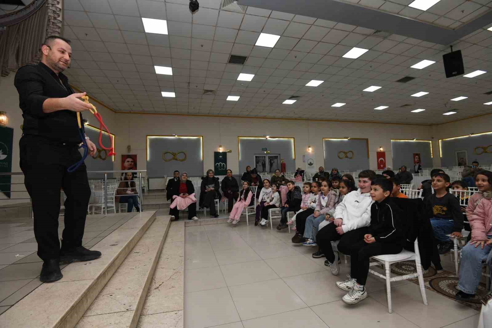 Osmangazi’de Ramazan akşamları kültür ve sanatla şenleniyor
