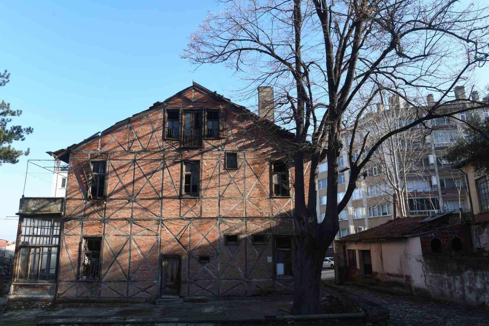 Osmangazi’de Roman Gal ve Arkeo Park projeleri Bursa’nın kültür hayatına kazandırılıyor
