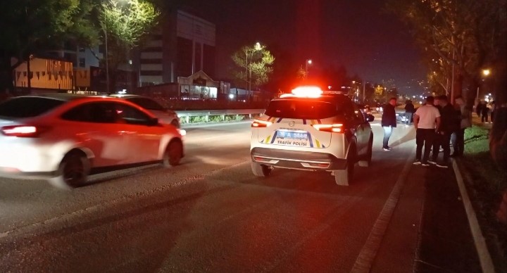 Osmangazi’de trafik kazası: Otomobil takla attı, 1 yaralı
