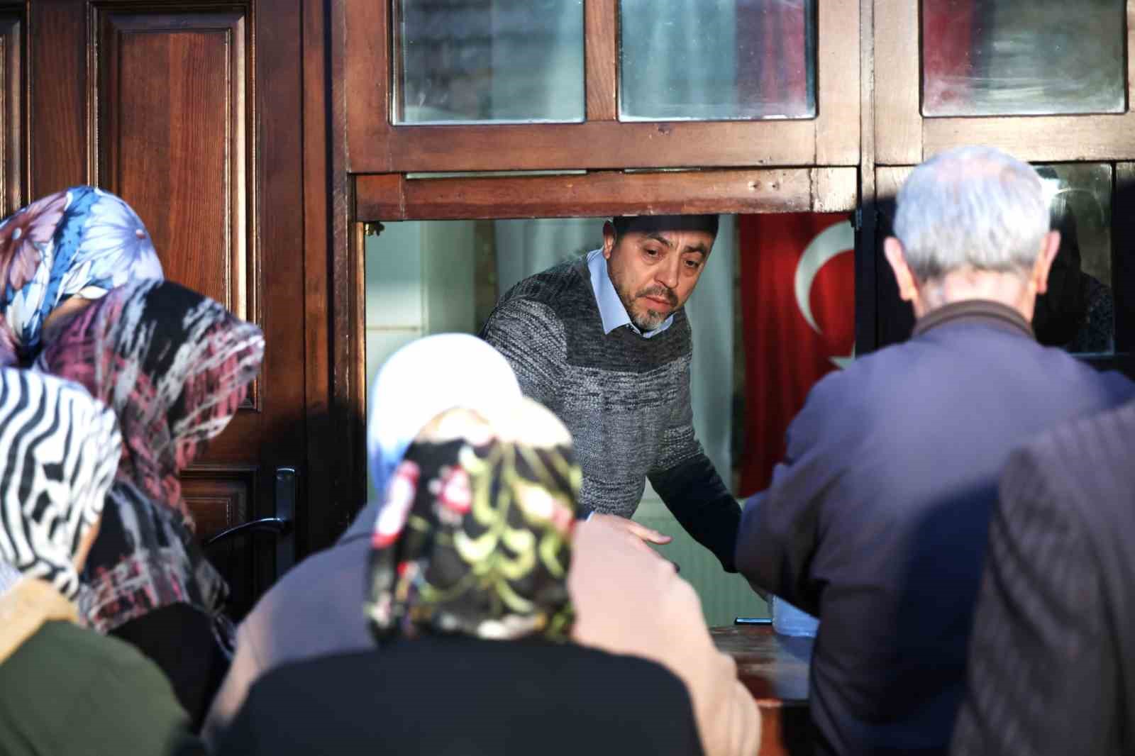 Osmangazi’den İhtiyaç sahibi ailelerin yüzünü güldüren hizmet
