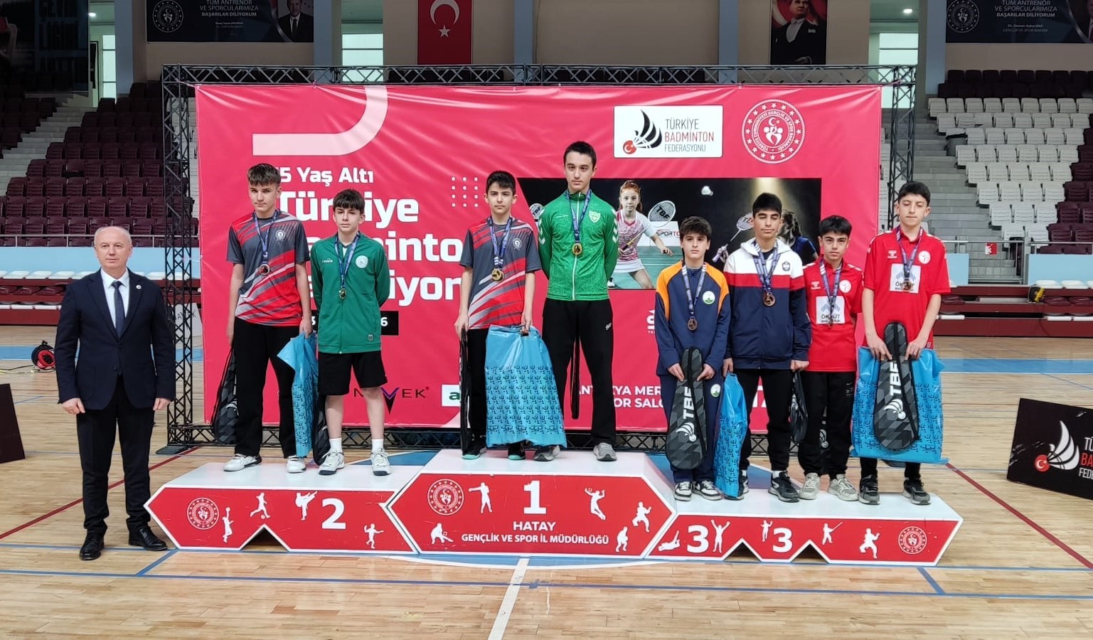 Osmangazili badmintoncular, Türkiye Şampiyonası’nda parladı
