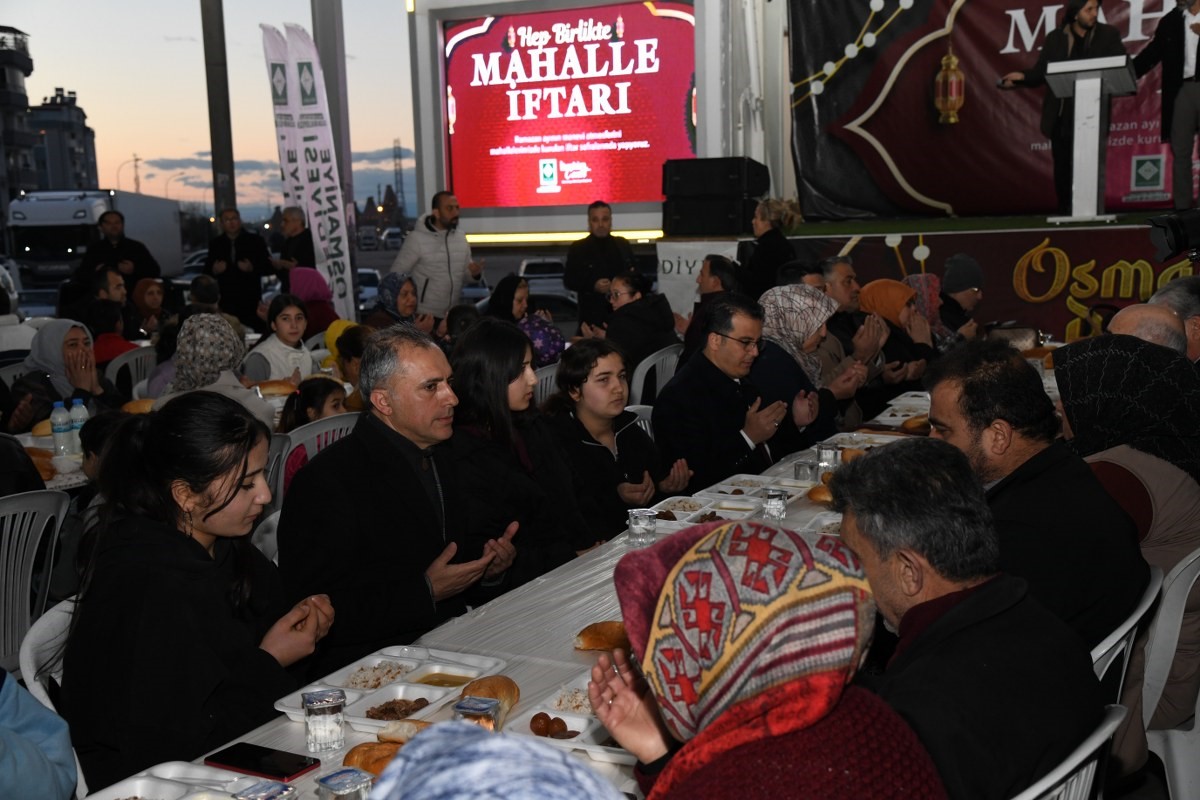 Osmaniye Belediyesi’nden "Hep Birlikte Mahalle İftarı" buluşması
