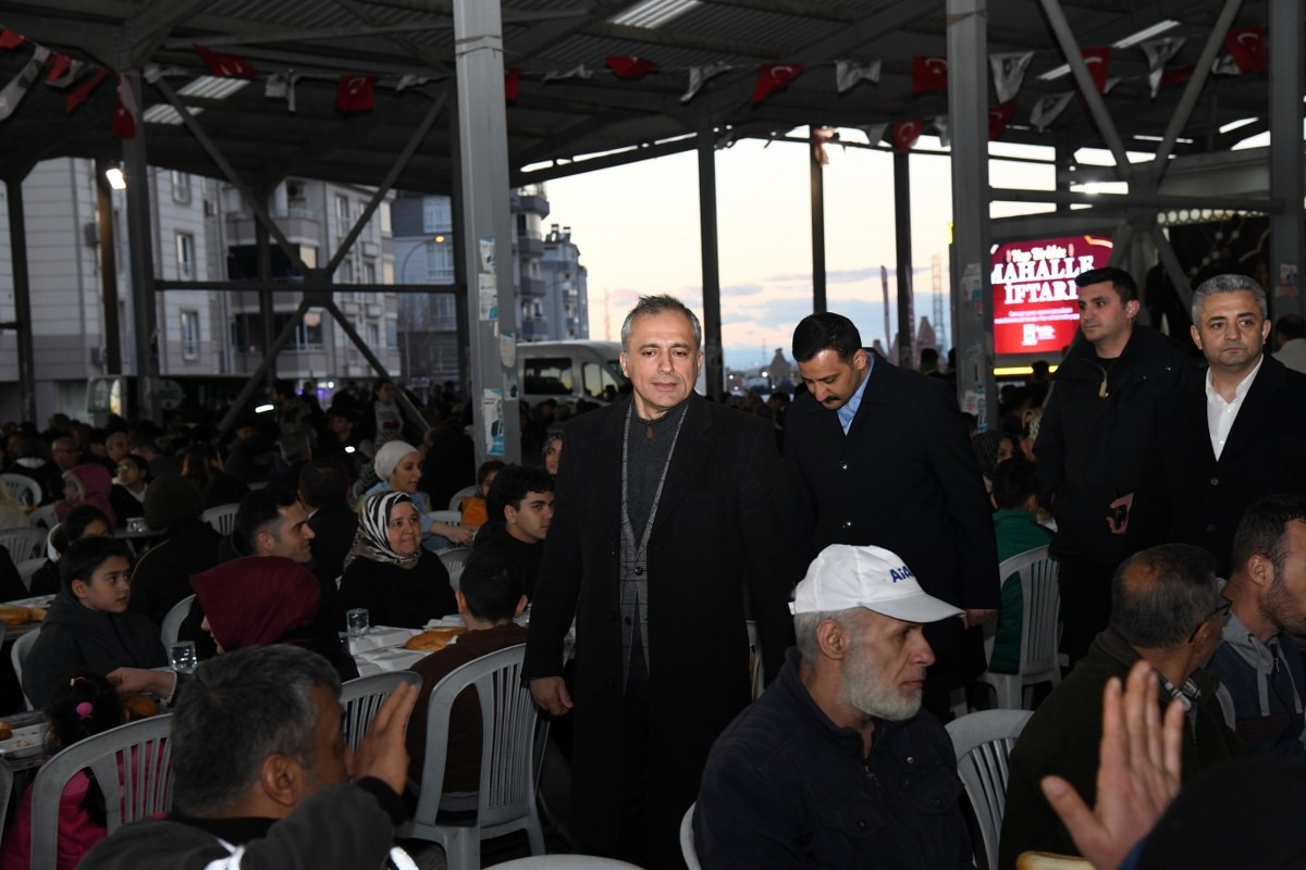 Osmaniye Belediyesi’nden "Hep Birlikte Mahalle İftarı" buluşması

