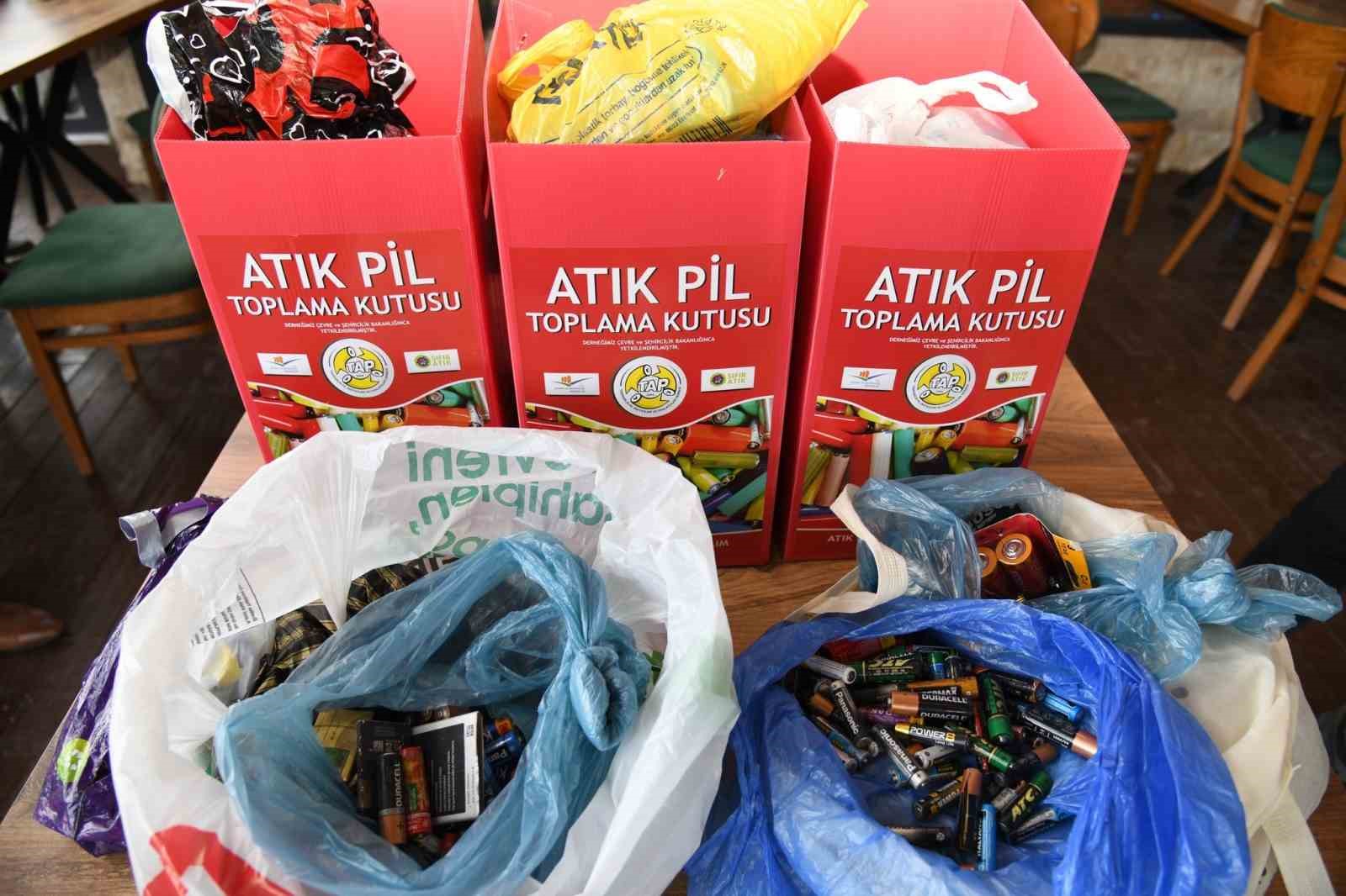 Osmaniye’de "100 Atık Pile Bir Pizza" projesine miniklerden destek
