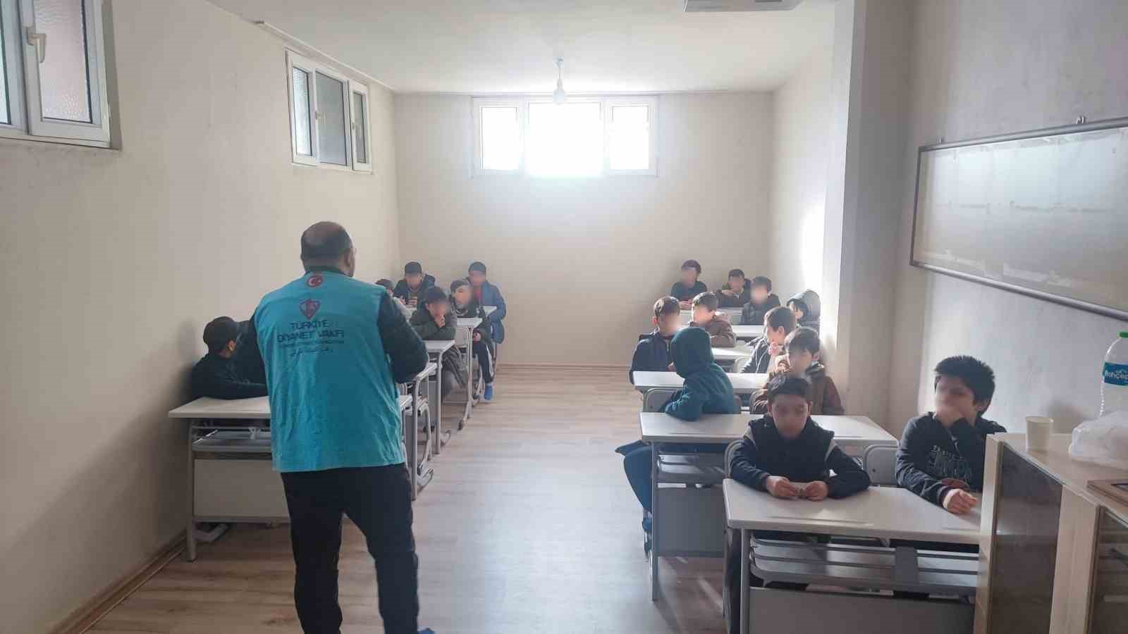 Osmaniye’de 3 günlük cami kampı: Gençlerden Gazze’ye anlamlı destek
