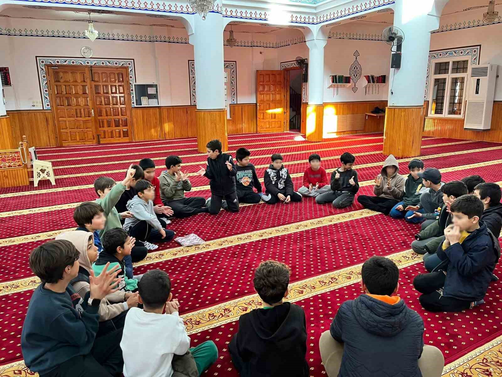 Osmaniye’de 3 günlük cami kampı: Gençlerden Gazze’ye anlamlı destek
