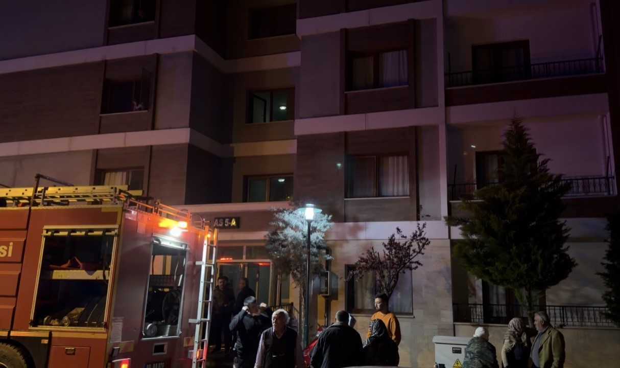 Osmaniye’de apartman dairesinde yangın
