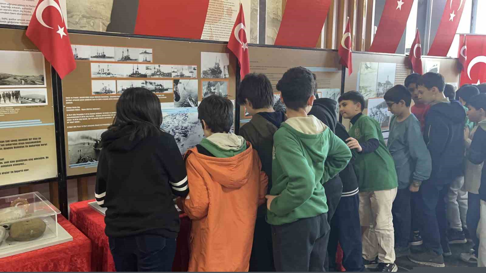 Osmaniye’de Çanakkale Savaş Objeleri ve Fotoğrafları Sergisi açıldı
