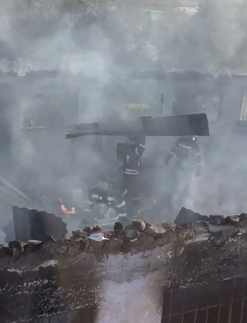 Osmaniye’de çiftlikte yangın: 8 koyun ve 120 kümes hayvanı telef oldu
