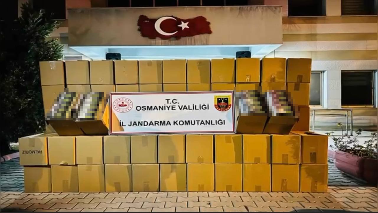 Osmaniye’de durdurulan tırda 1 milyon liralık kaçak makaron ele geçirildi
