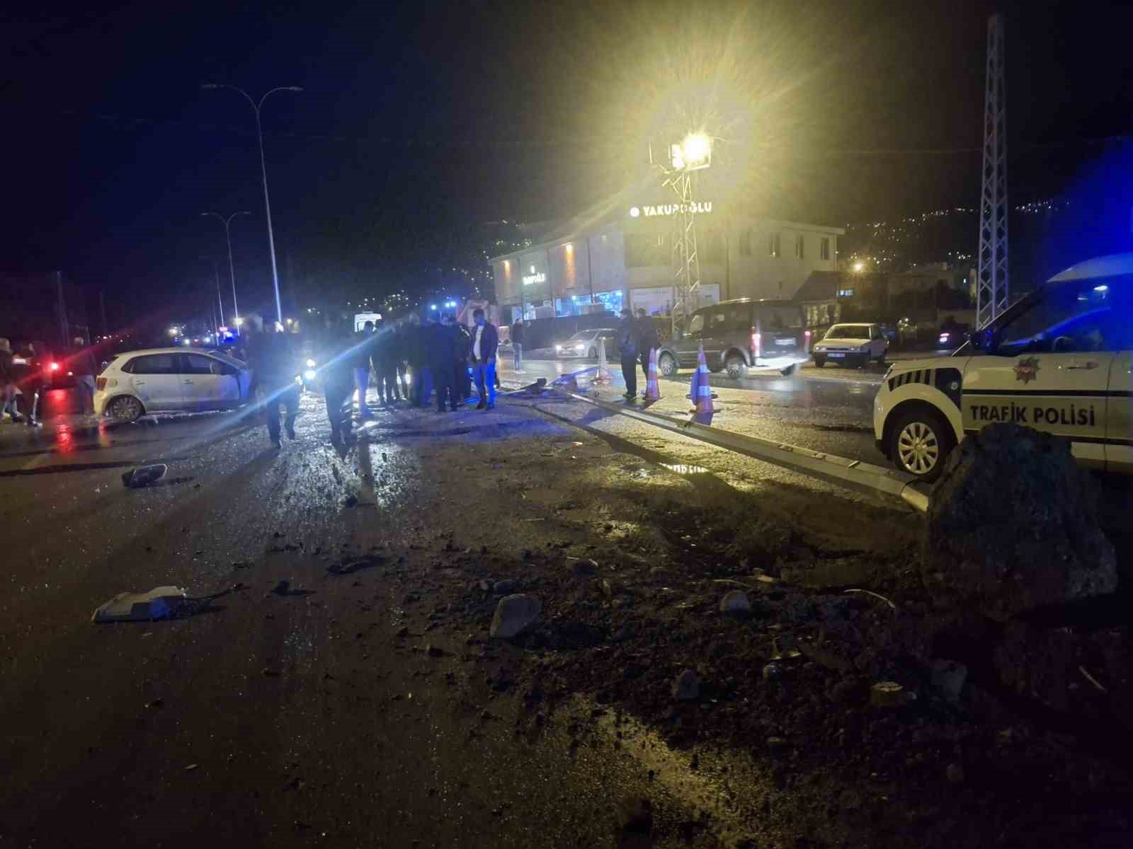 Osmaniye’de iki otomobil çarpıştı: 2 yaralı
