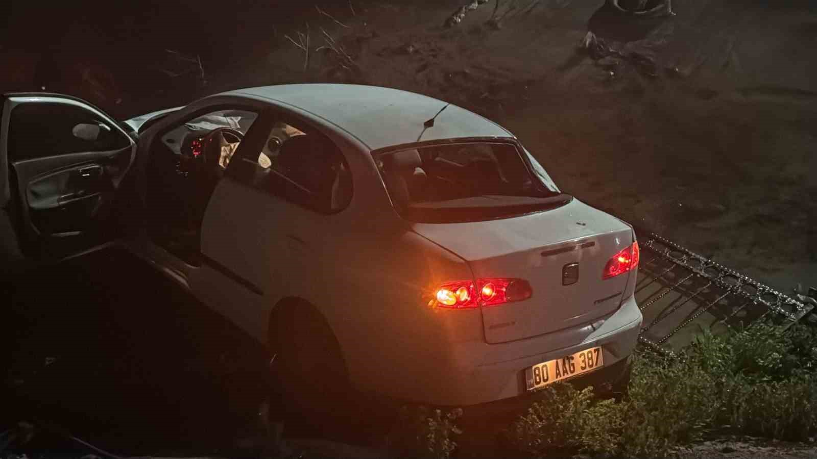 Osmaniye’de otomobil köprüden uçtu: 1 yaralı
