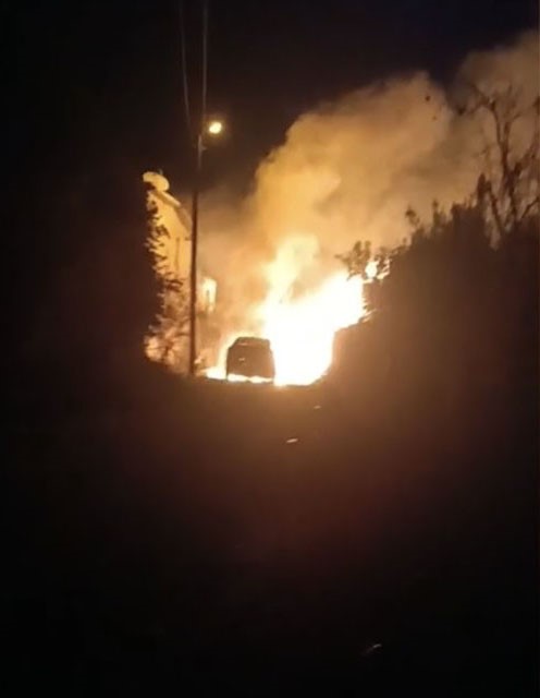 Osmaniye’de park halindeki otomobilde çıkan yangın söndürüldü
