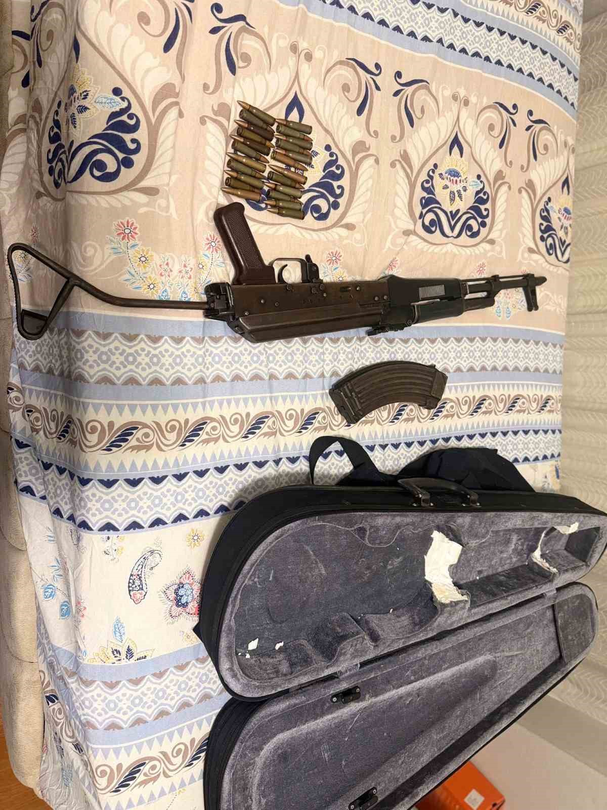 Osmaniye’de tefecilik ve silah ticareti operasyonu: Keman kutusundan otomatik tüfek çıktı
