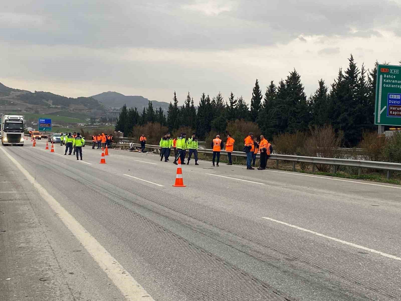 Osmaniye’de temizlik yapan işçilere otomobil çarptı: 1 ölü, 3 yaralı
