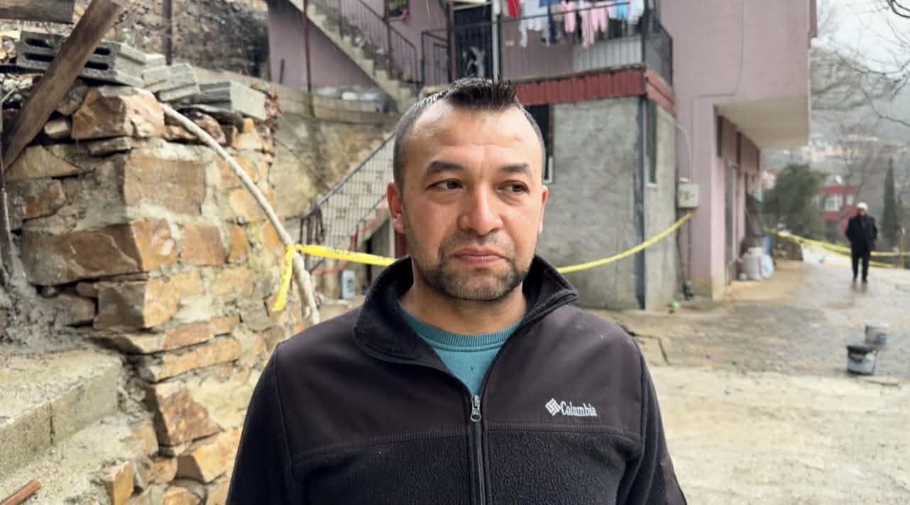 Osmaniye’de toprak kayması nedeniyle bir evde hasar oluştu
